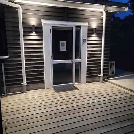 Sleepout Hideaway Lägenhet Rotorua Exteriör bild